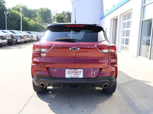 Used 2023 Chevrolet TrailBlazer RS w/ Sun and Liftgate Package AWD/4WD image 8