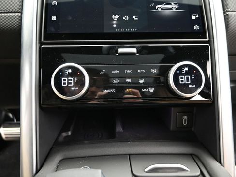 New 2026 Land Rover Discovery Limited Edition AWD/4WD image 28