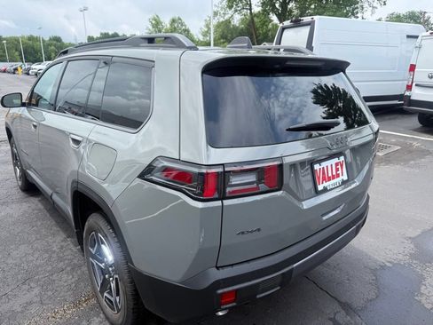New 2026 Jeep Cherokee Laredo AWD/4WD image 5