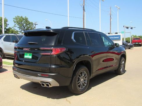 Used 2025 GMC Acadia Elevation image 6