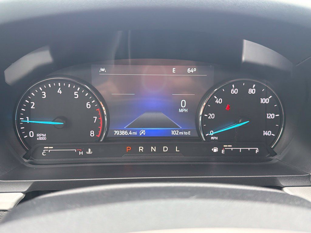 Used 2021 Ford Explorer XLT AWD/4WD image 3