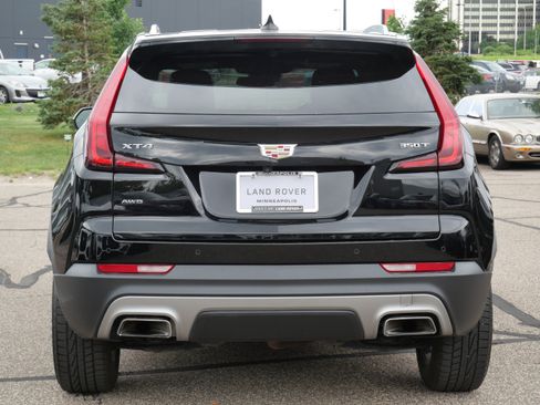 Used 2020 Cadillac XT4 Premium Luxury AWD/4WD image 4