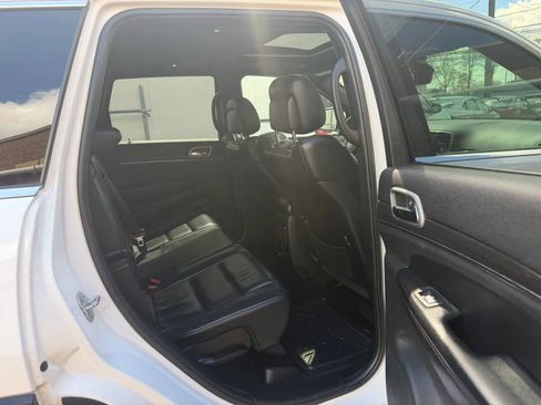 Used 2018 Jeep Grand Cherokee Limited AWD/4WD image 25