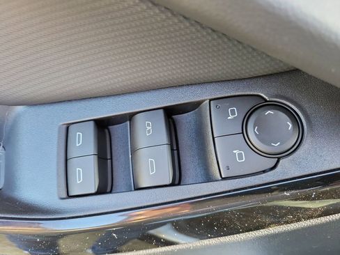 New 2026 Chevrolet Equinox LT w/ Safety and Technology Package image 19