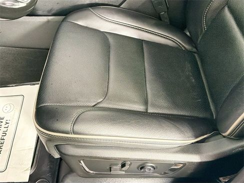 Used 2022 RAM 1500 Limited w/ Body-Colour Bumper Group image 18