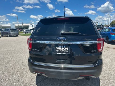 Used 2018 Ford Explorer Limited AWD/4WD image 3