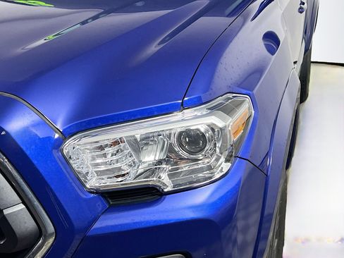 Used 2023 Toyota Tacoma SR5 image 12