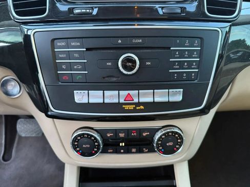 Used 2017 Mercedes-Benz GLE 350 w/ Premium 1 Package image 25