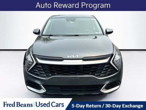 Used 2023 Kia Sportage LX AWD/4WD image 2