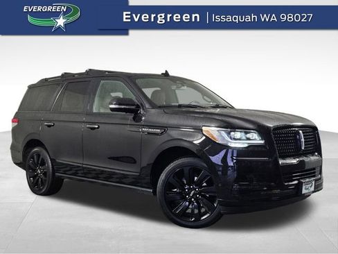 Used 2024 Lincoln Navigator Reserve w/ Equipment Group 201A image 1