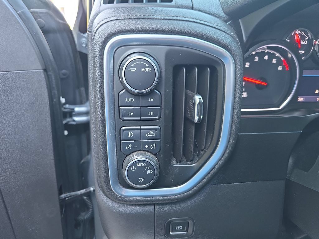 Used 2021 Chevrolet Silverado 1500 RST AWD/4WD image 20
