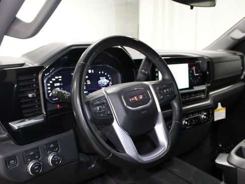 Used 2023 GMC Sierra 1500 Elevation w/ LPO, Elevation Black Package image 16