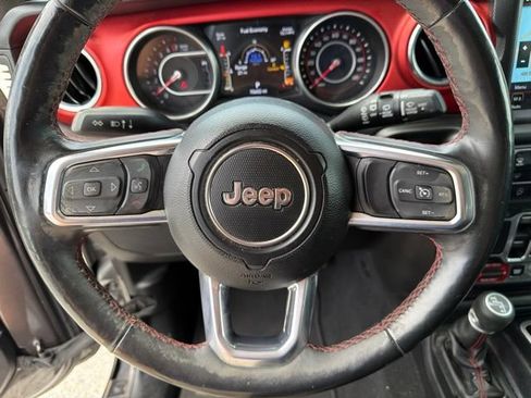 Used 2018 Jeep Wrangler Unlimited Rubicon w/ Dual Top Group AWD/4WD image 29