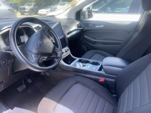 Used 2023 Ford Edge SE AWD/4WD image 4