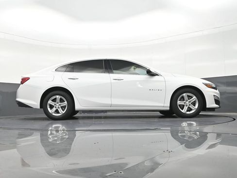 Used 2024 Chevrolet Malibu LS FWD image 28
