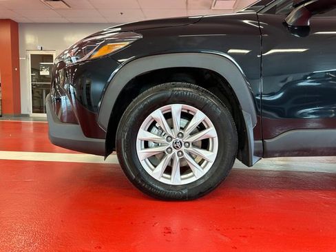 Certified 2022 Toyota Corolla Cross LE AWD/4WD image 26