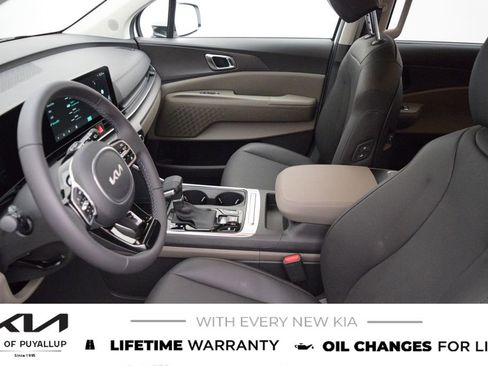 New 2026 Kia Carnival EX image 5