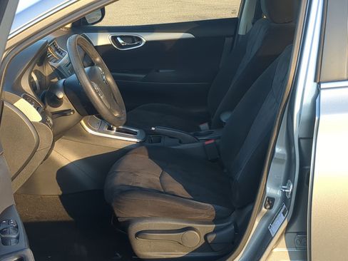 Used 2013 Nissan Sentra SV image 11
