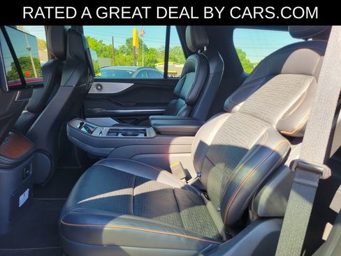 Used 2025 Lincoln Navigator Black Label AWD/4WD image 13