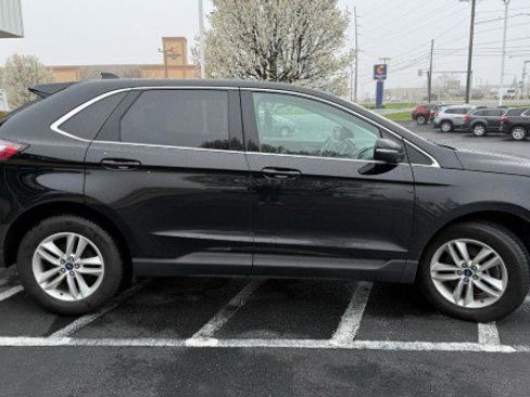 Used 2018 Ford Edge SEL w/ Equipment Group 201A AWD/4WD image 3