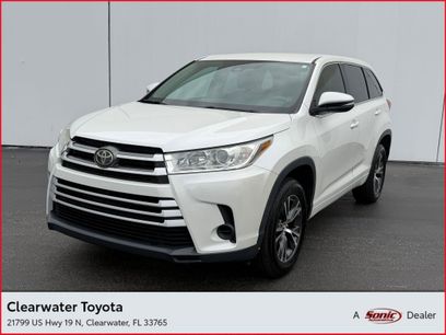Used 2017 Toyota Highlander LE