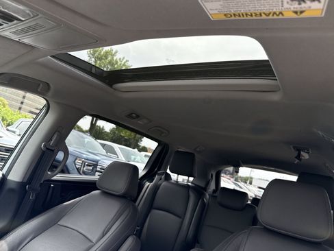 Used 2023 Honda Odyssey EX-L image 23