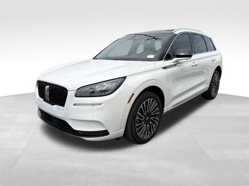 Used 2022 Lincoln Corsair Reserve w/ Equipment Group 201A AWD/4WD image 3