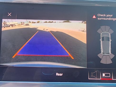 Used 2021 Audi Q3 2.0T Premium Plus w/ Premium Plus Package image 12