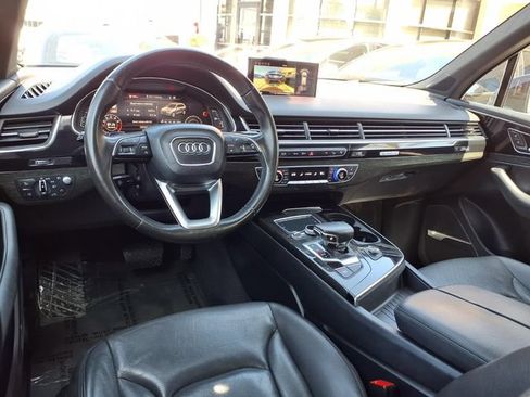 Used 2017 Audi Q7 3.0T Prestige w/ Prestige Package AWD/4WD image 10