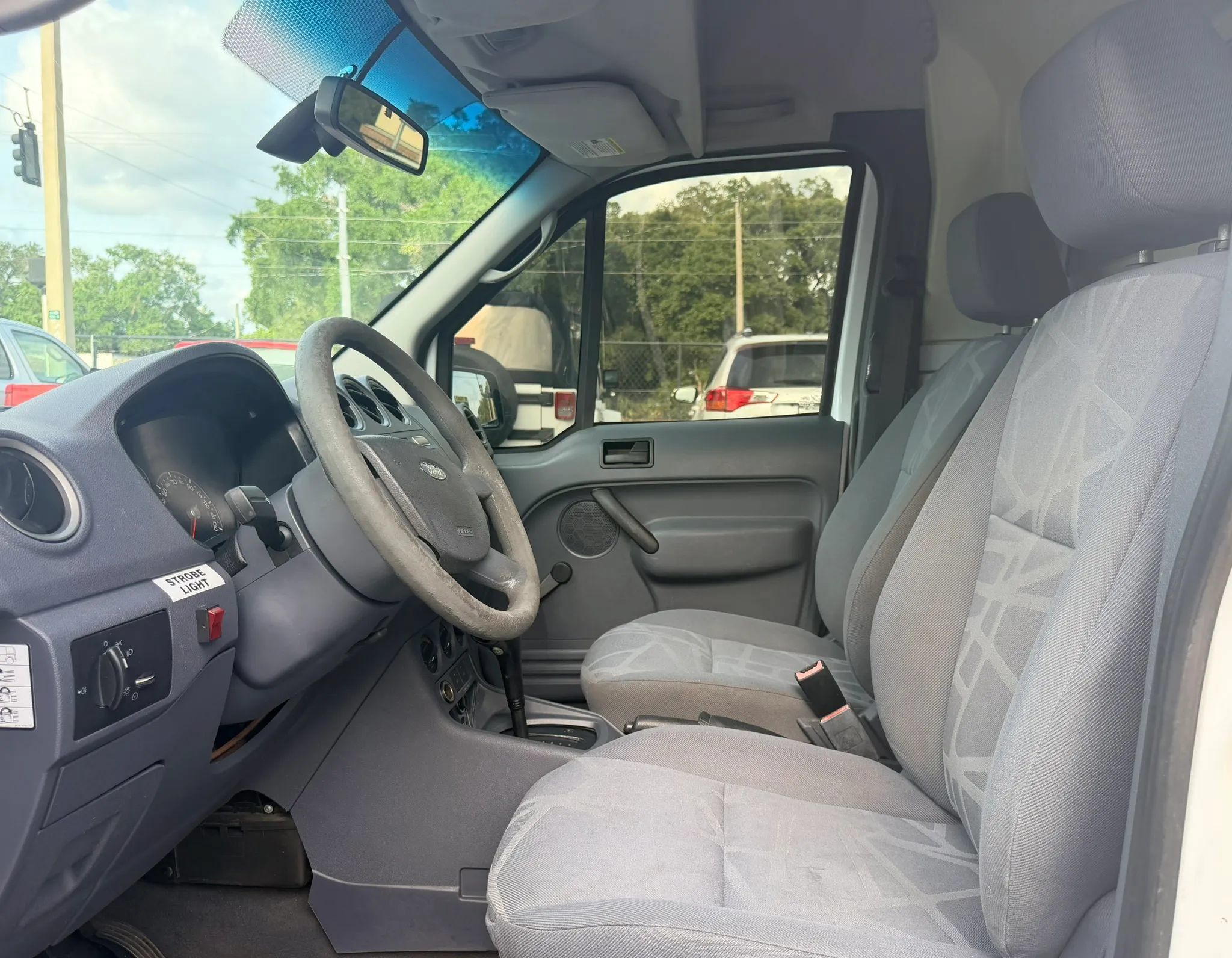 Used 2012 Ford Transit Connect XL FWD image 12