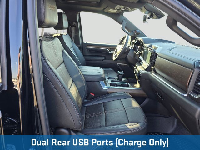 Used 2024 Chevrolet Silverado 1500 High Country w/ Midnight Edition AWD/4WD image 13