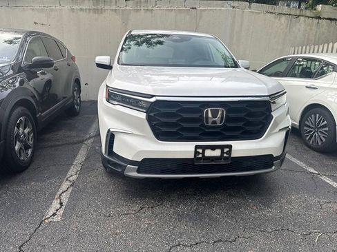 Used 2024 Honda Pilot EX-L image 2