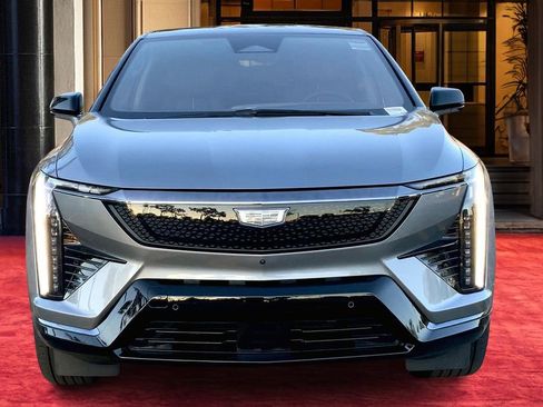 New 2026 Cadillac Optiq Sport 2 image 3