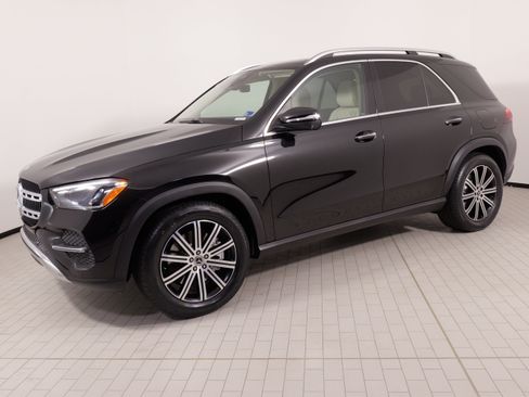 Used 2024 Mercedes-Benz GLE 450e 4MATIC image 1