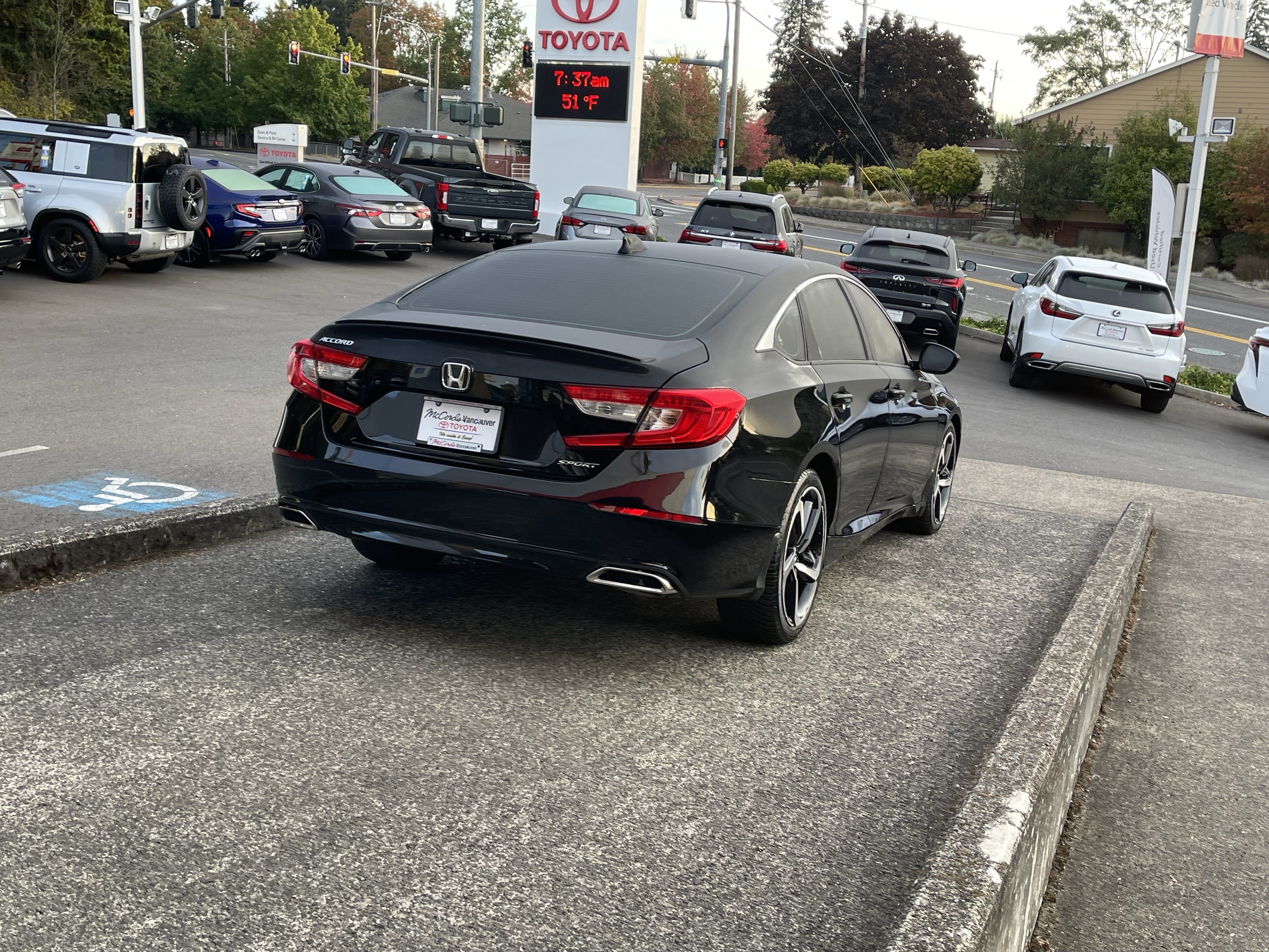 Used 2022 Honda Accord Sport image 7