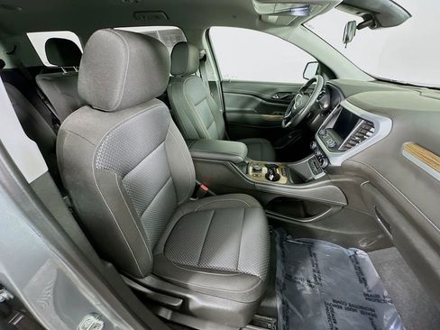 Used 2023 GMC Acadia SLE w/ Driver Convenience Package image 36