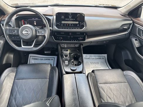 Used 2023 Nissan Rogue Platinum w/ Platinum Premium Package AWD/4WD image 13