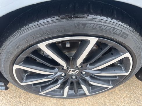 Used 2025 Honda Accord Touring image 14