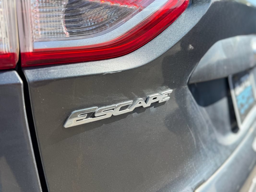 Used 2016 Ford Escape SE AWD/4WD image 26