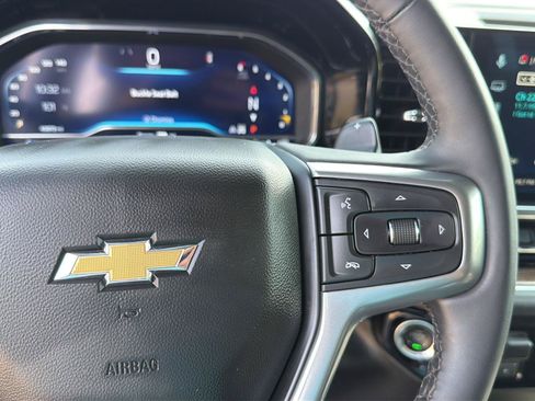 Used 2025 Chevrolet Silverado 1500 LT AWD/4WD image 22