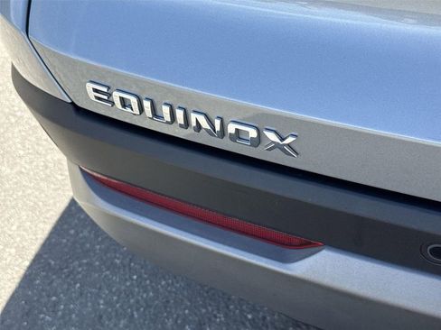 Used 2025 Chevrolet Equinox LT FWD image 29