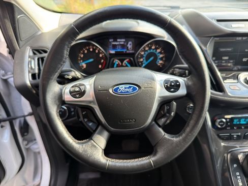 Used 2014 Ford Escape Titanium w/ Equipment Group 401A AWD/4WD image 23