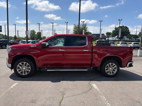 Used 2022 Chevrolet Silverado 1500 LTZ w/ LTZ Convenience Package II AWD/4WD image 7