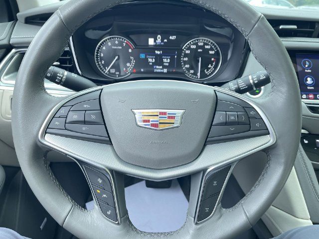 Certified 2024 Cadillac XT5 Premium Luxury AWD/4WD image 11