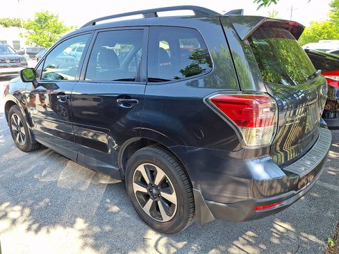 Used 2018 Subaru Forester 2.5i Premium AWD/4WD image 3