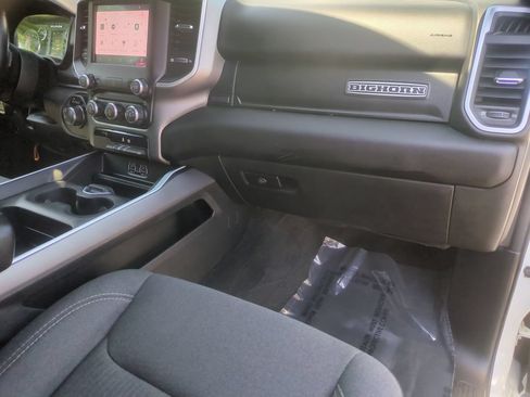 Used 2022 RAM 1500 Big Horn AWD/4WD image 18