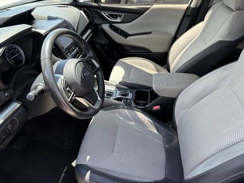 Used 2019 Subaru Forester Premium AWD/4WD image 8