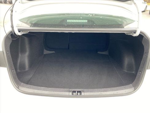 Used 2024 Toyota Corolla LE FWD image 21