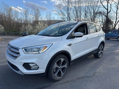 Used 2018 Ford Escape SEL w/ Ford Safe & Smart Package image 23