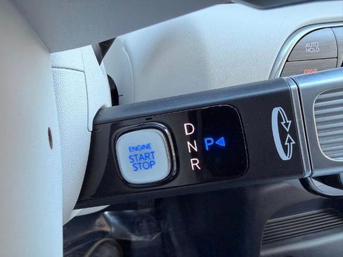 Used 2026 Hyundai Palisade Calligraphy image 13